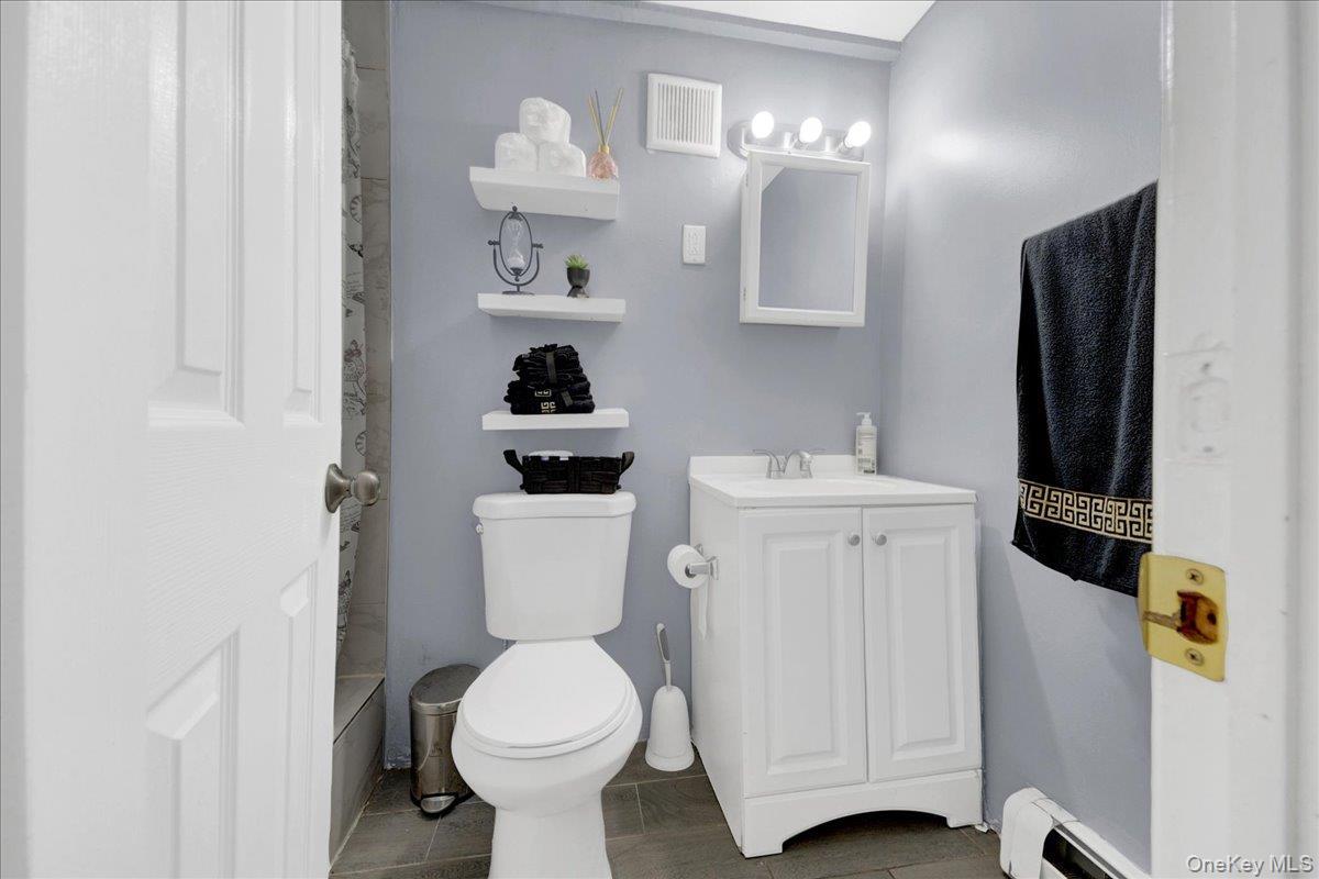 Single Family Decatur Avenue Bronx, NY 10458, MLS-1033359-9