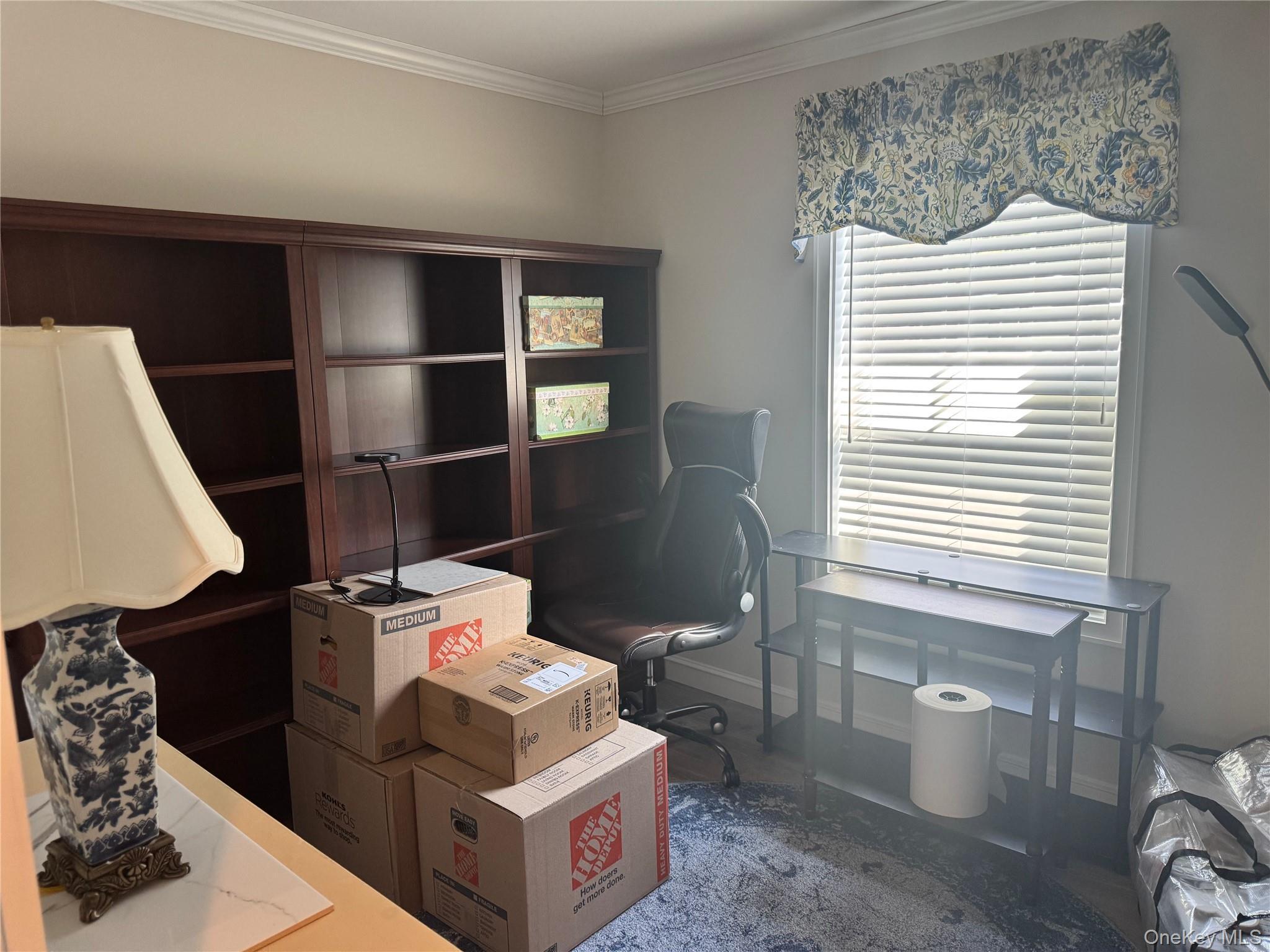 Single Family Old Country Road Suffolk County, NY 11901, MLS-1033380-11