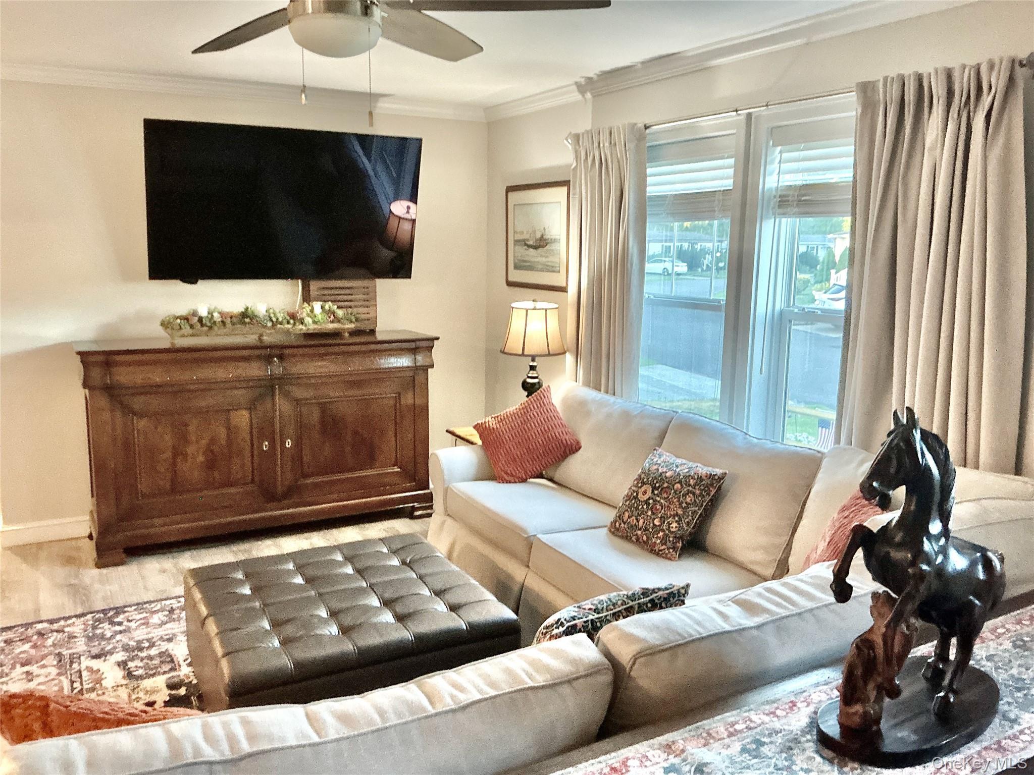 Single Family Old Country Road Suffolk County, NY 11901, MLS-1033380-3