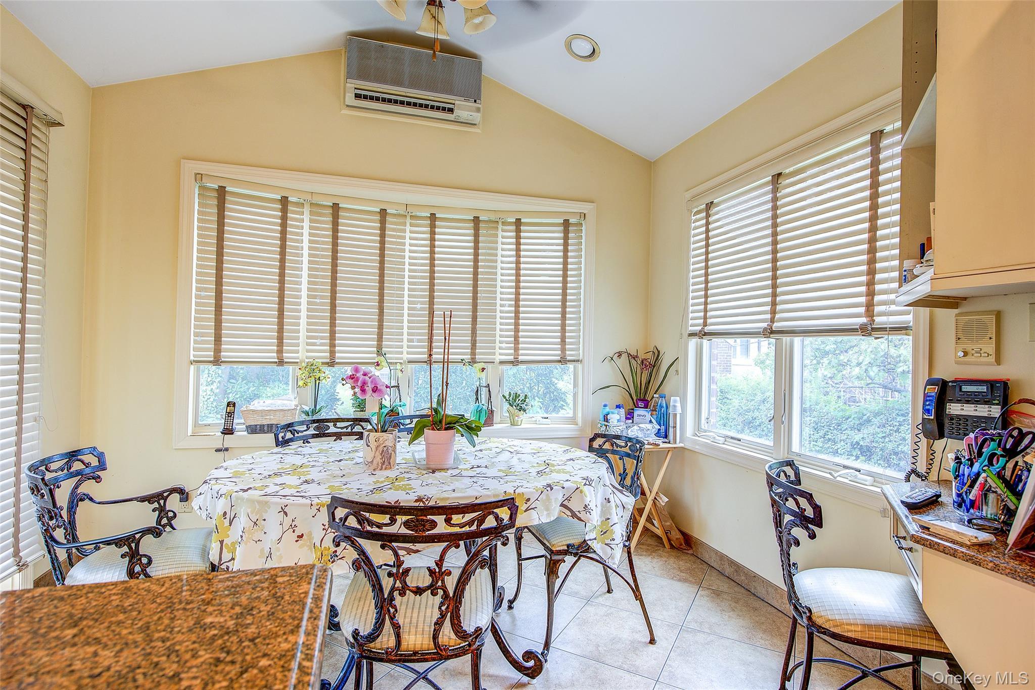 Single Family 174th Street Queens, NY 11366, MLS-1033389-22