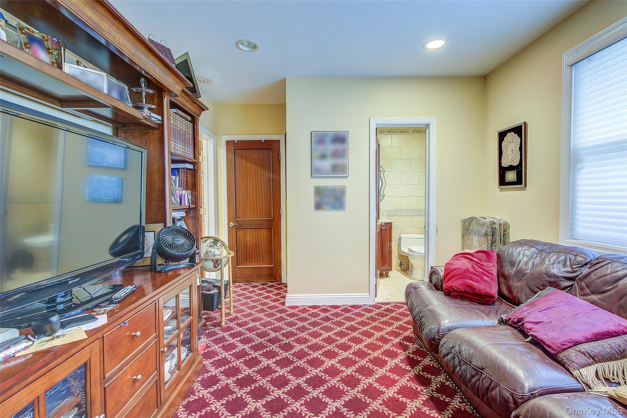 Single Family 174th Street Queens, NY 11366, MLS-1033389-26