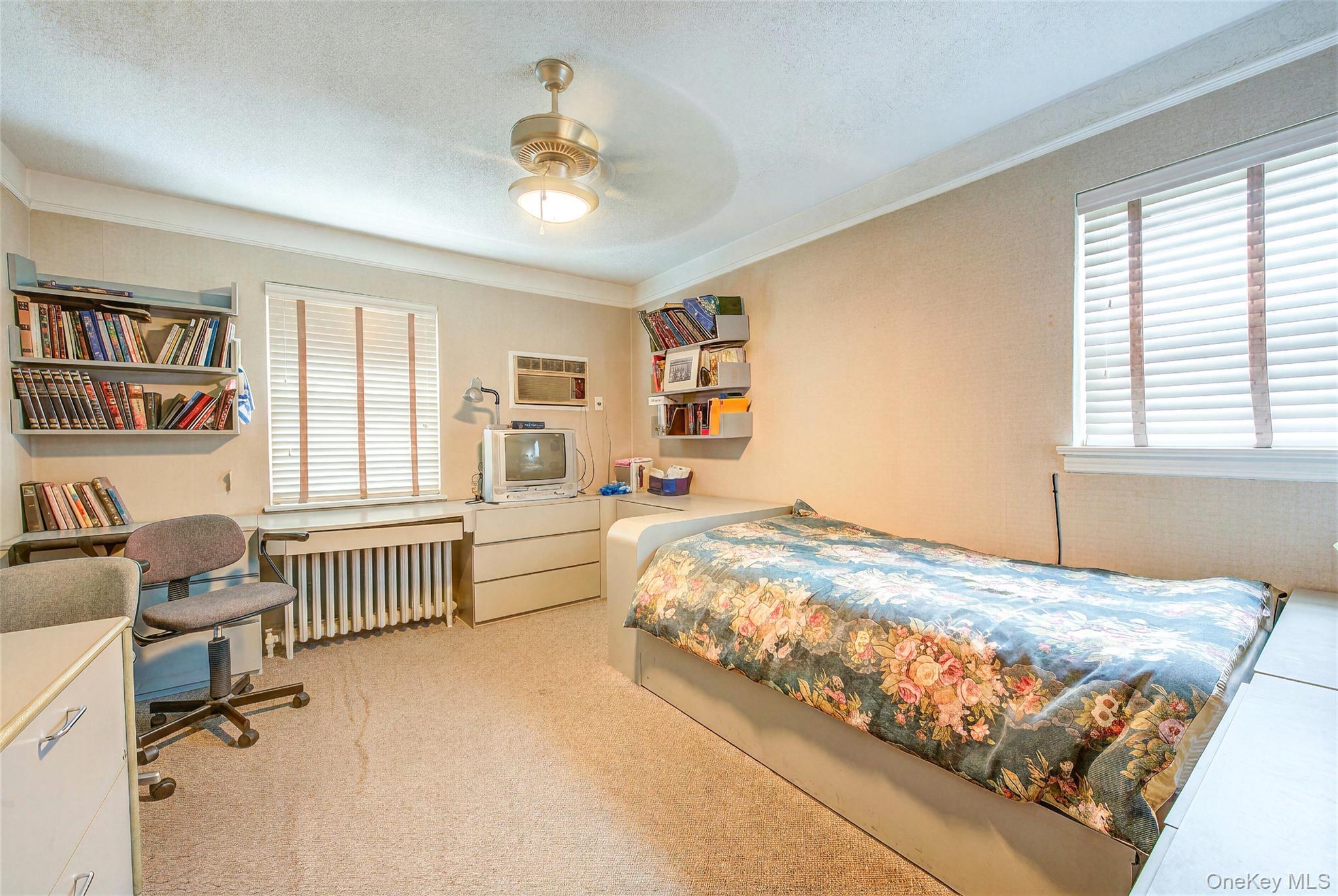 Single Family 174th Street Queens, NY 11366, MLS-1033389-31
