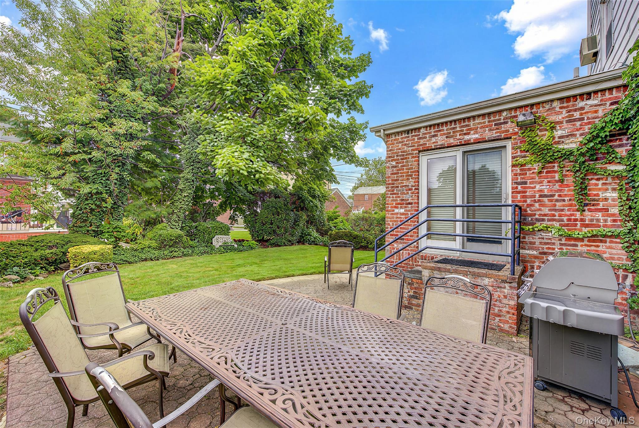 Single Family 174th Street Queens, NY 11366, MLS-1033389-4