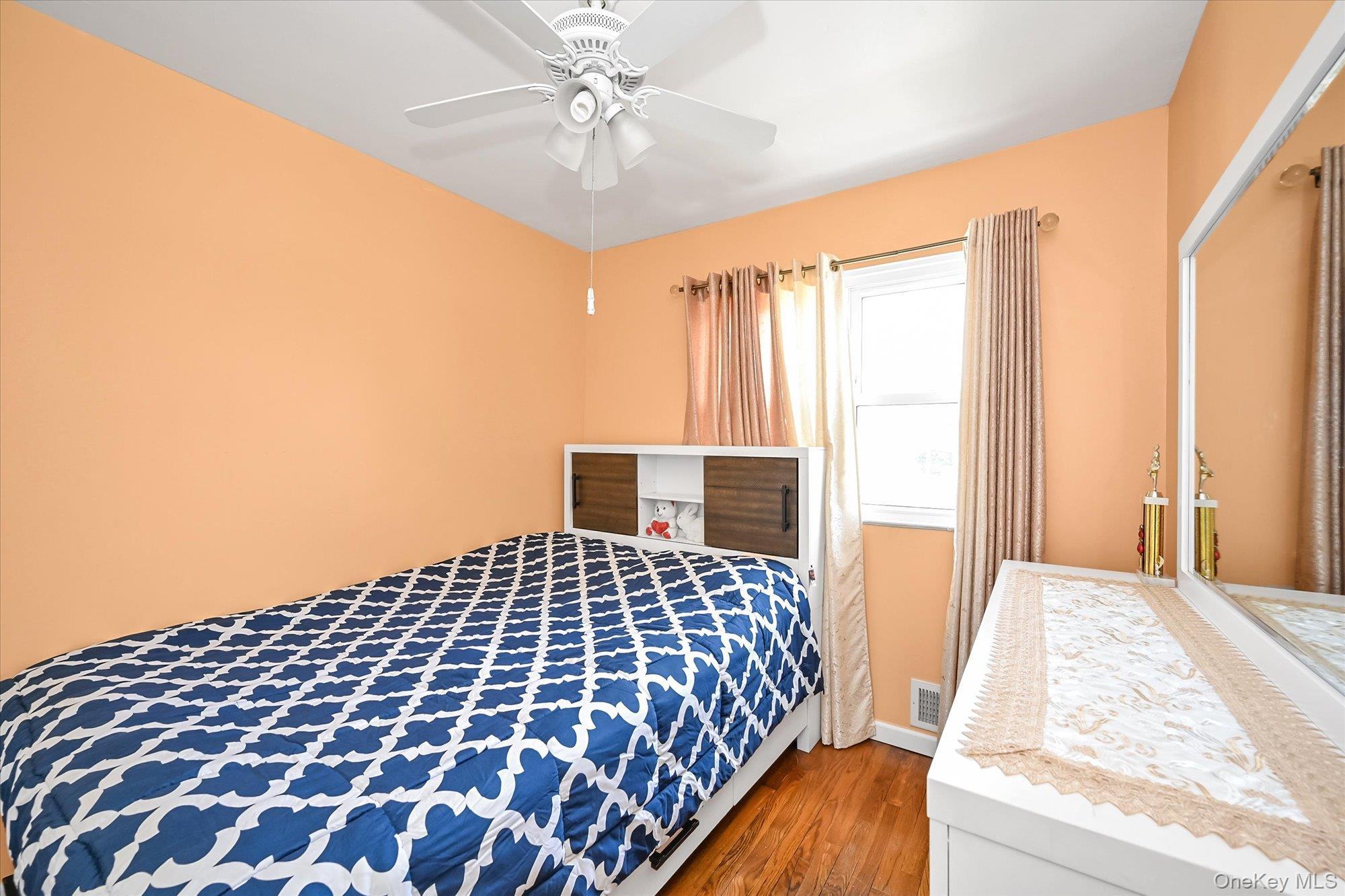 Single Family 147th Avenue  Queens, NY 11422, MLS-1033401-11