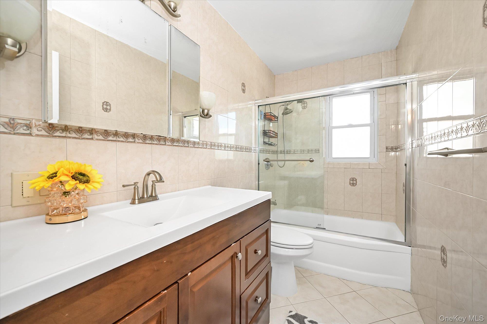 Single Family 147th Avenue  Queens, NY 11422, MLS-1033401-13