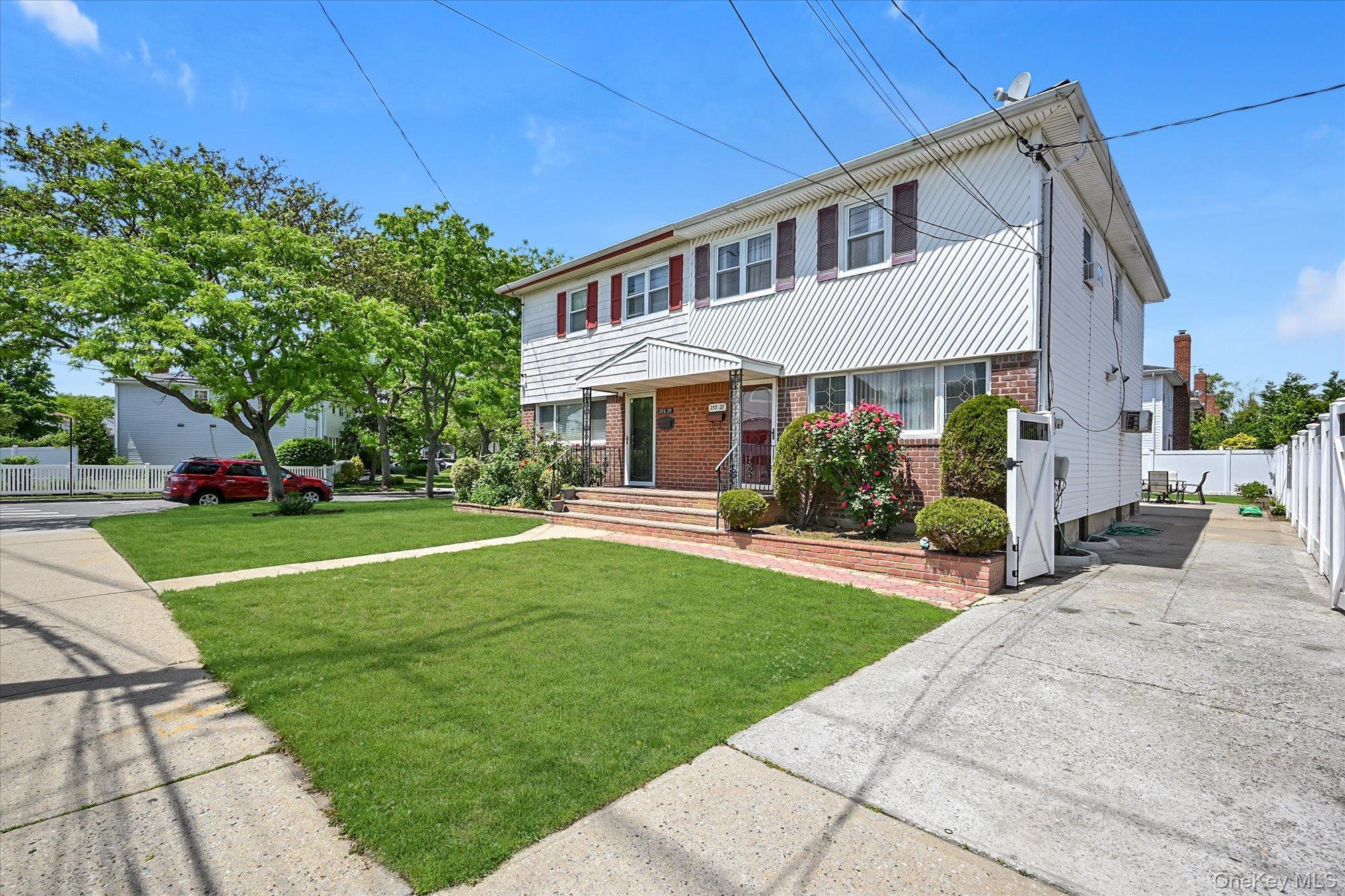 Single Family 147th Avenue  Queens, NY 11422, MLS-1033401-19