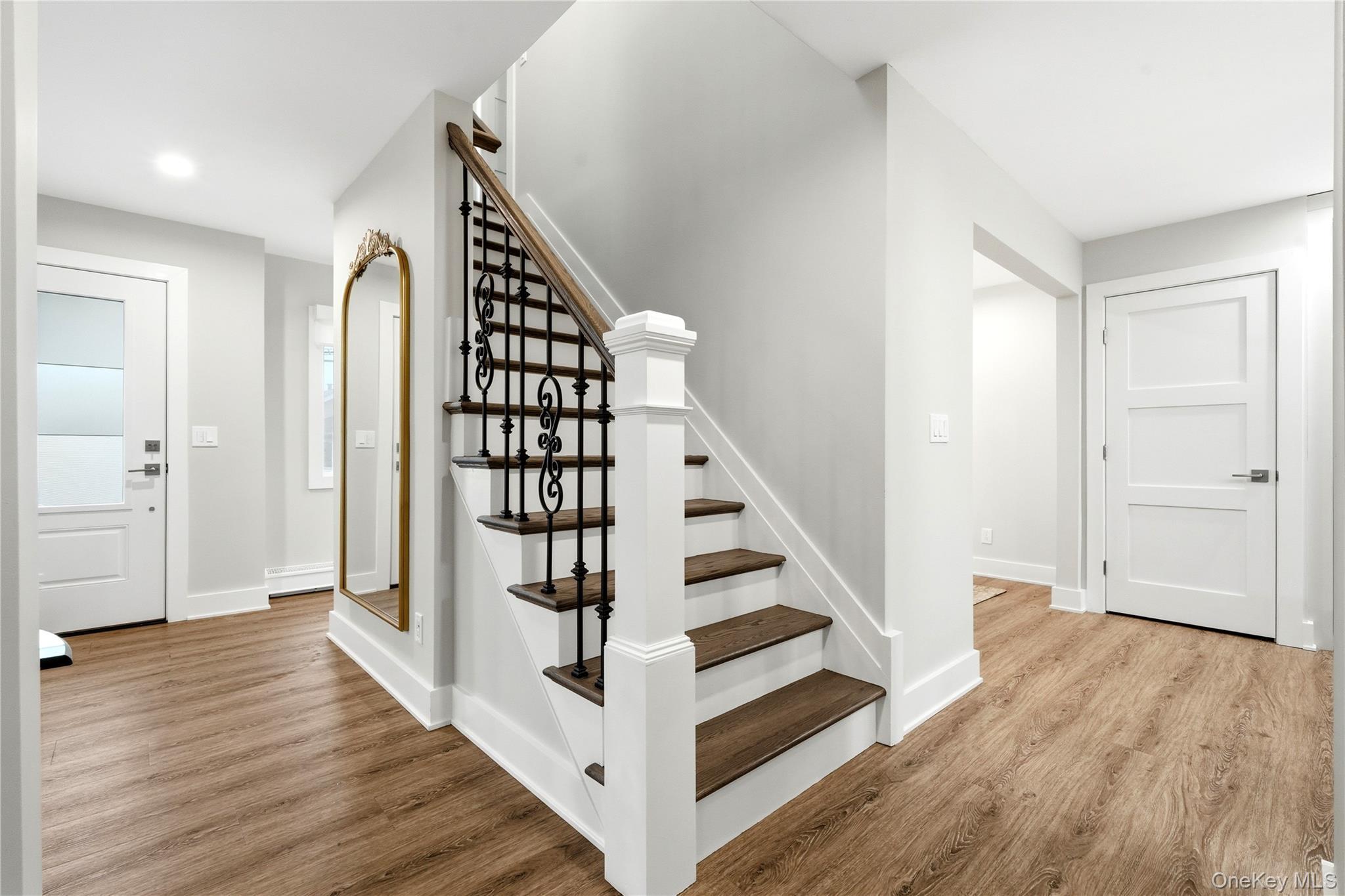 Single Family S 6th Street Suffolk County, NY 11757, MLS-1033421-12