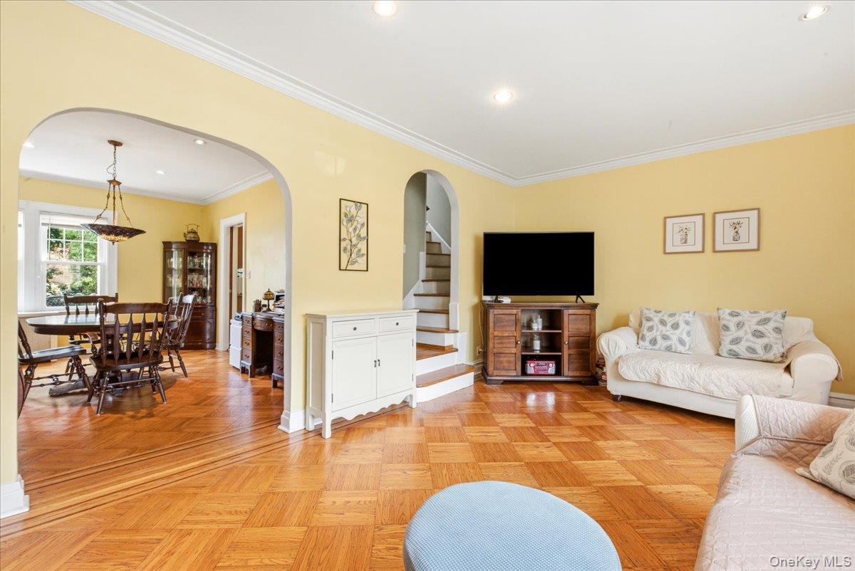 Single Family 67th Road Queens, NY 11374, MLS-1033434-10