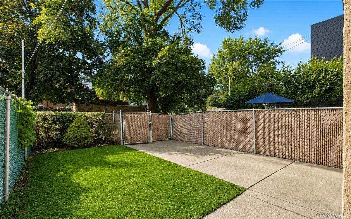 Single Family 67th Road Queens, NY 11374, MLS-1033434-41