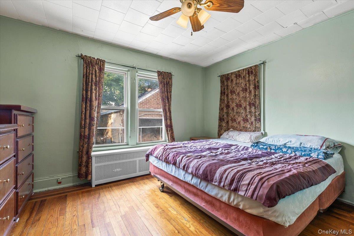 Single Family E 219th Street Bronx, NY 10467, MLS-1033439-12