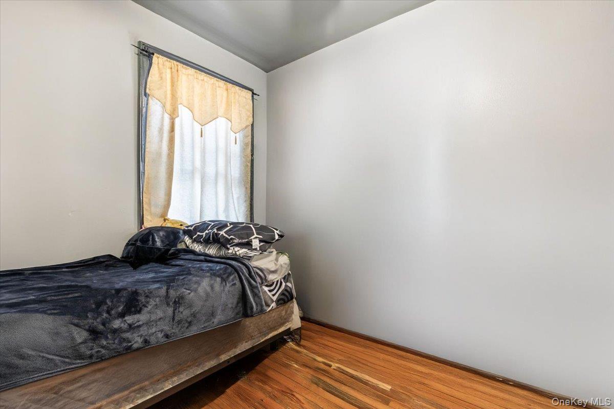 Single Family E 219th Street Bronx, NY 10467, MLS-1033439-13