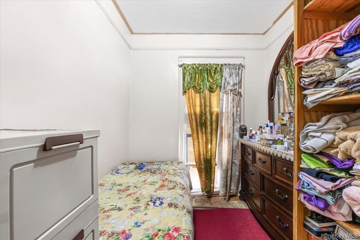 Single Family E 219th Street Bronx, NY 10467, MLS-1033439-9