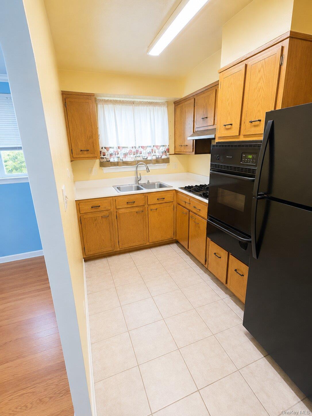 Single Family 115th Avenue Queens, NY 11436, MLS-1033440-9