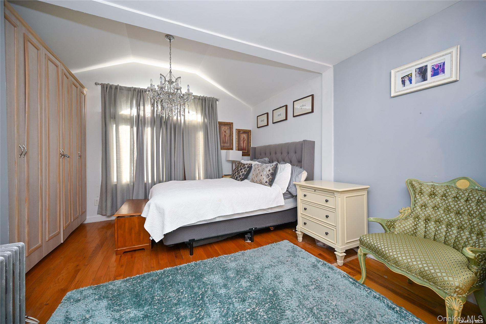 Single Family 233rd Street Queens, NY 11422, MLS-1033453-16