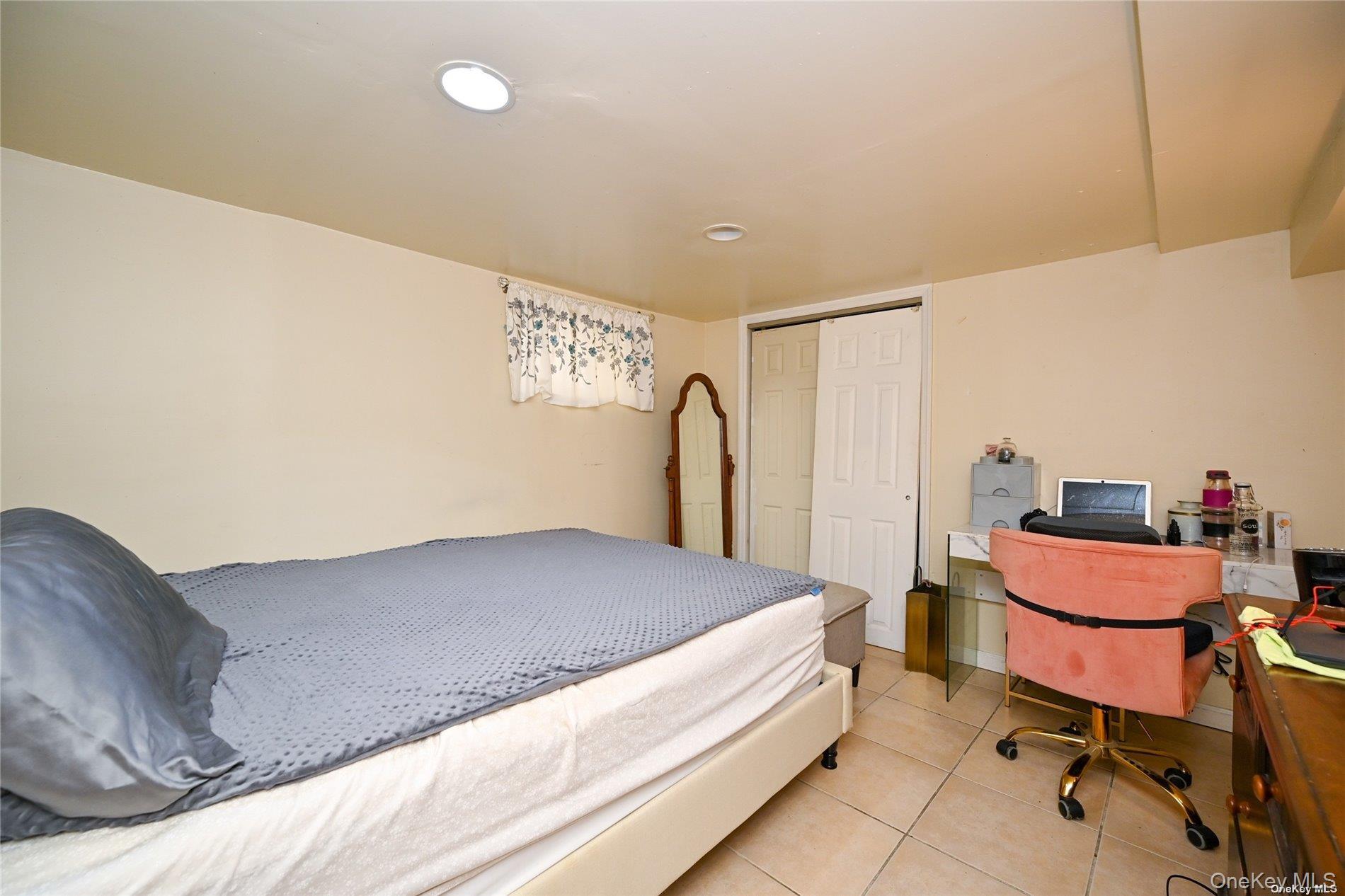 Single Family 233rd Street Queens, NY 11422, MLS-1033453-23