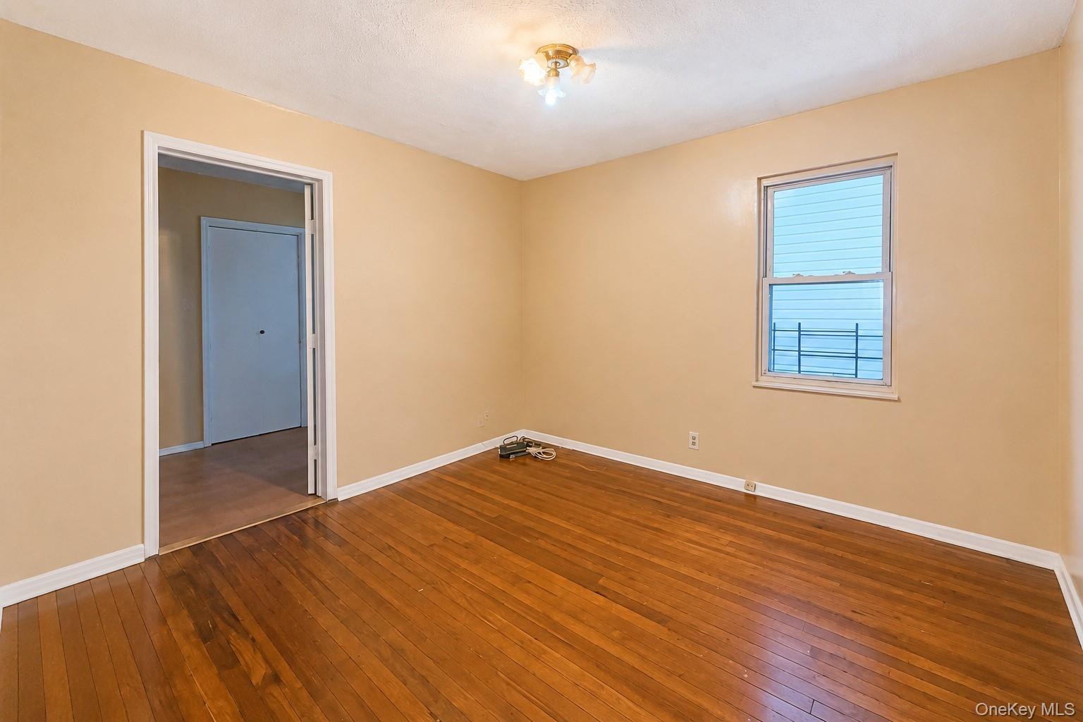 Single Family 144th Avenue Queens, NY 11422, MLS-1033475-5