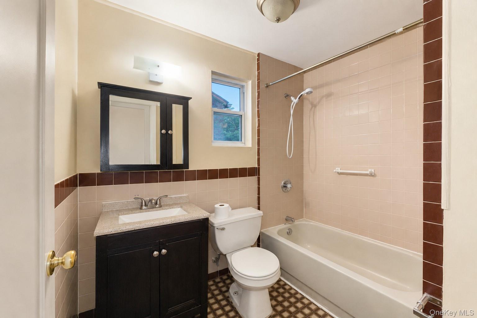 Single Family 144th Avenue Queens, NY 11422, MLS-1033475-7