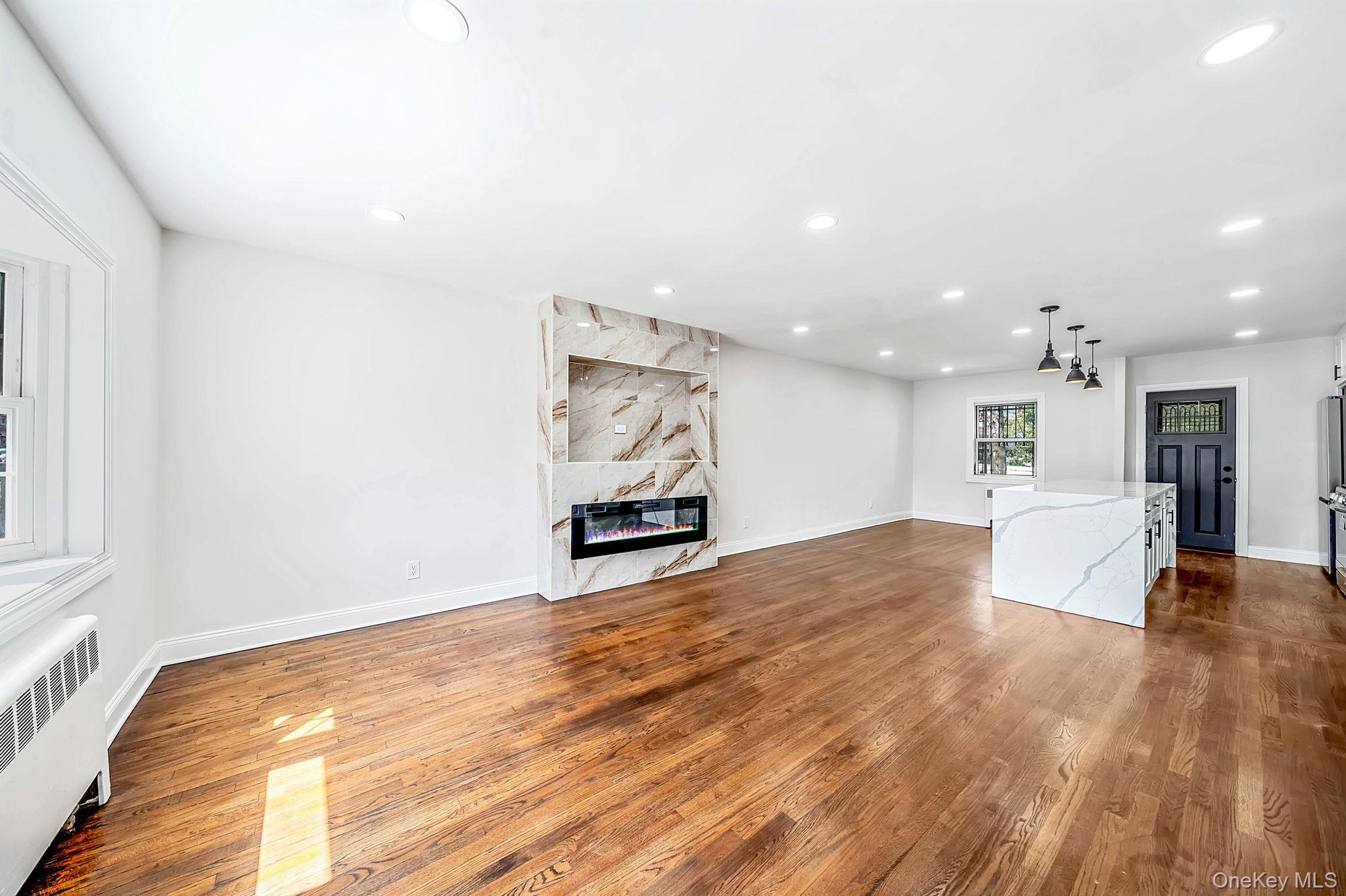 Single Family Paulding Avenue Bronx, NY 10466, MLS-1033479-20