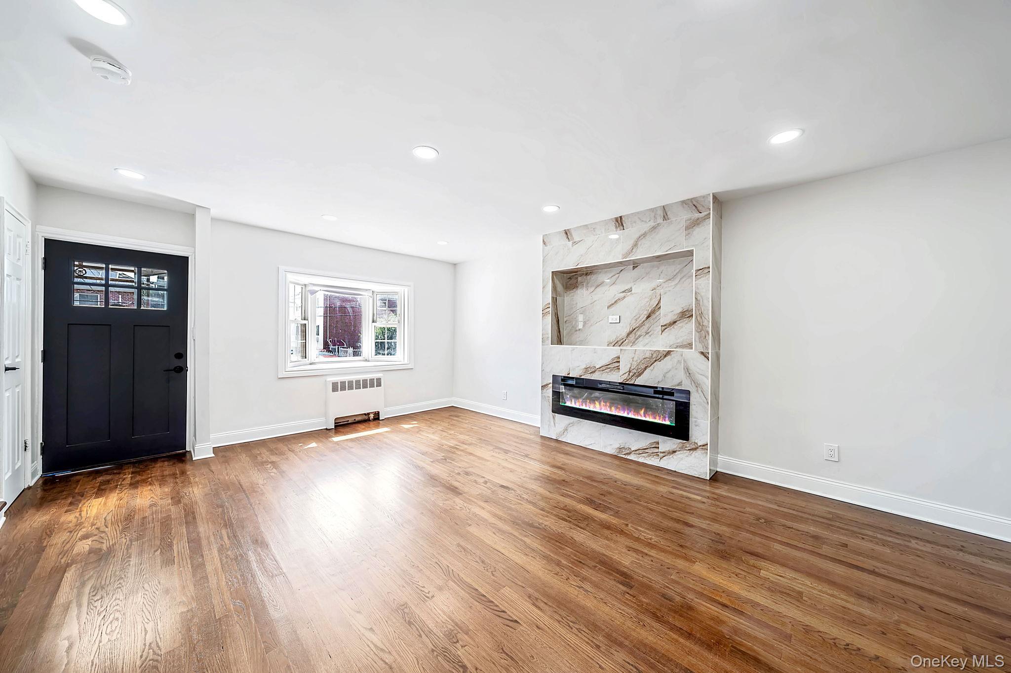 Single Family Paulding Avenue Bronx, NY 10466, MLS-1033479-21