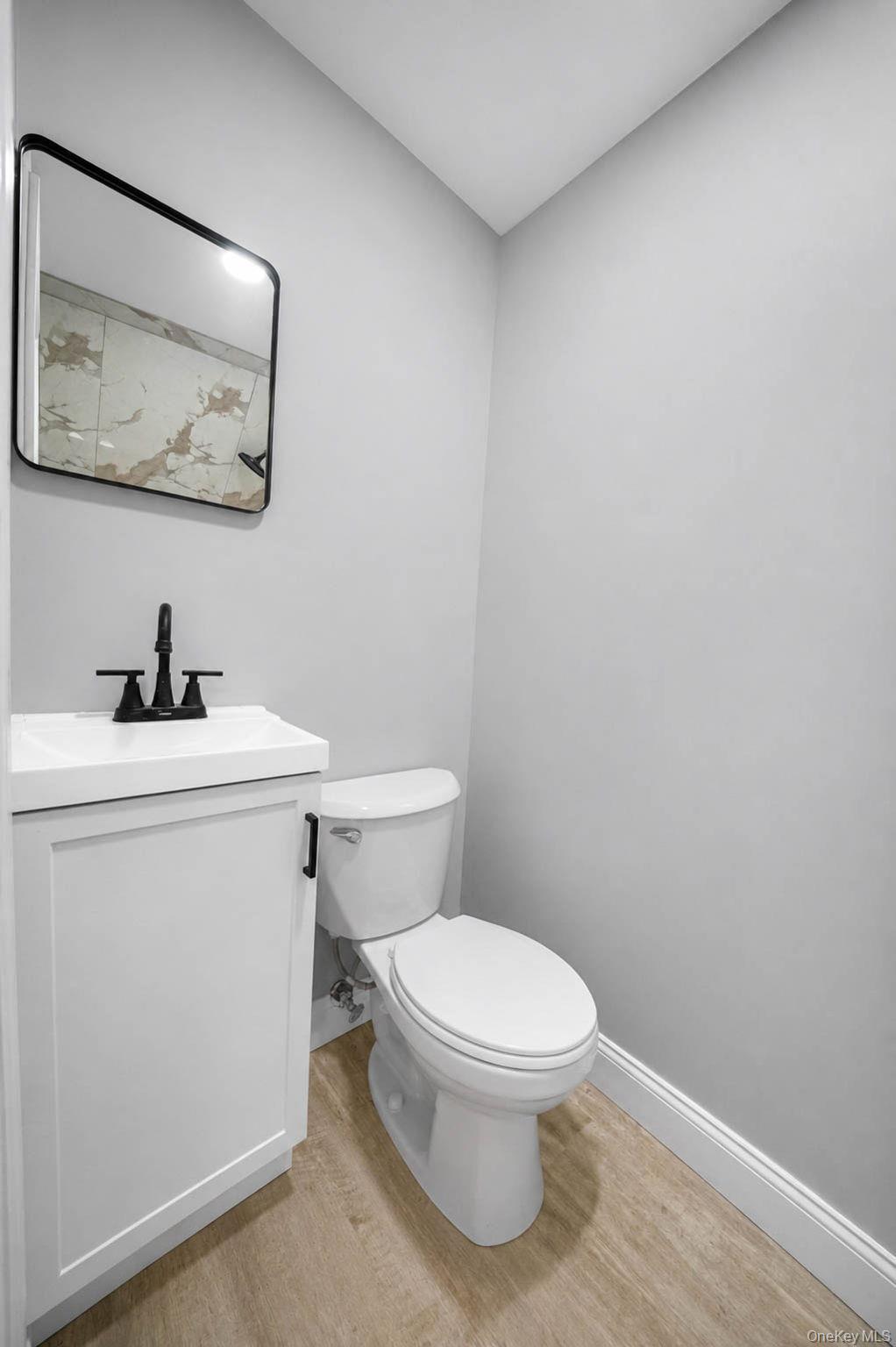 Single Family Paulding Avenue Bronx, NY 10466, MLS-1033479-36
