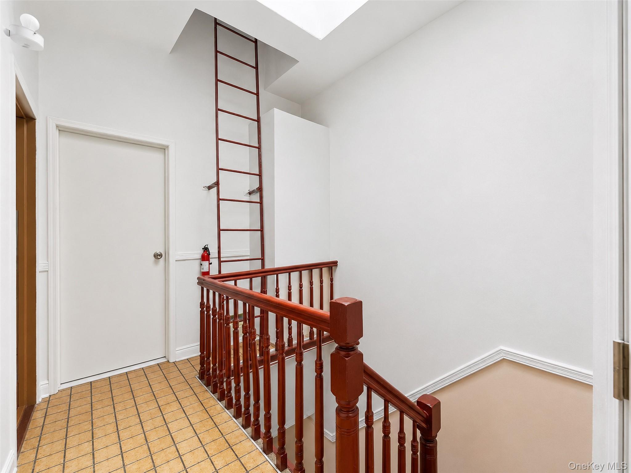Single Family Myrtle Avenue Queens, NY 11385, MLS-1033485-17