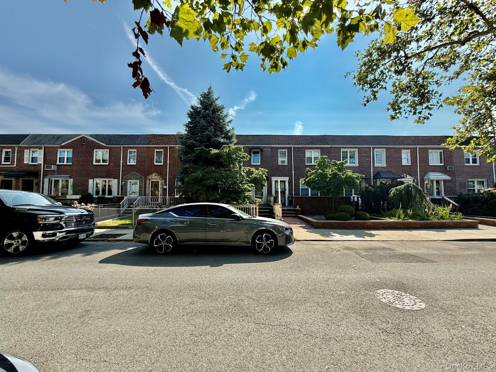 Single Family 77th Street  Queens, NY 11379, MLS-1033487-18