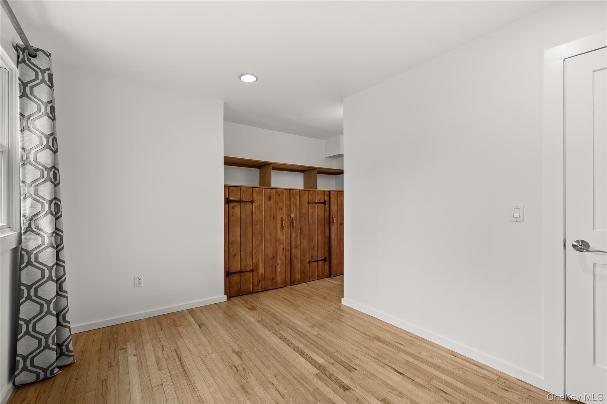 Single Family Bayview Avenue  Suffolk County, NY 11751, MLS-1033491-21