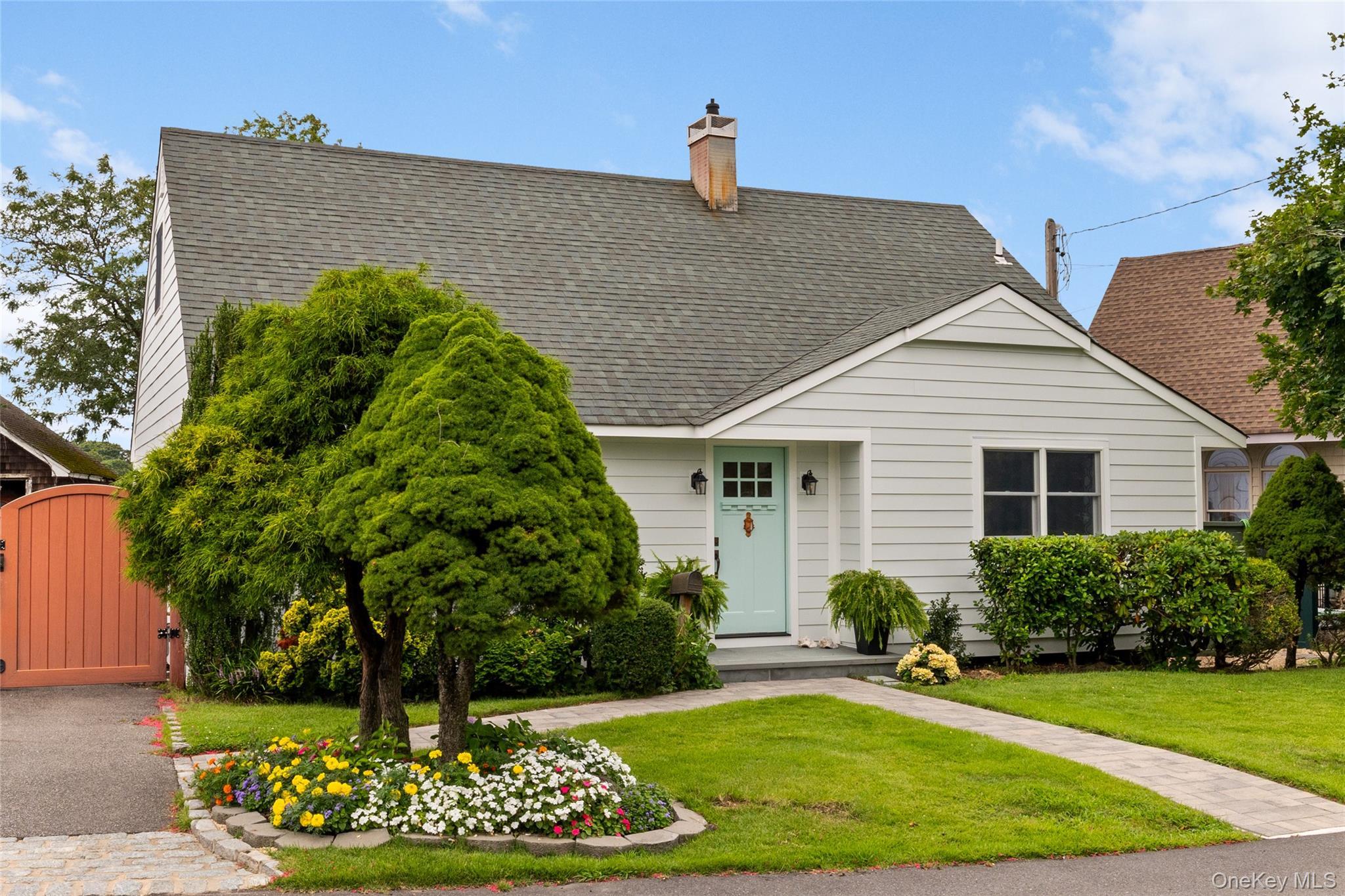 Single Family Bayview Avenue  Suffolk County, NY 11751, MLS-1033491-43