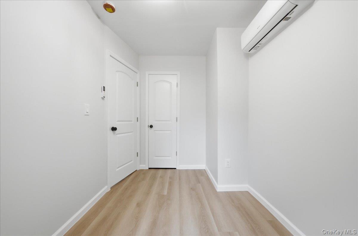 Single Family 154th Street Queens, NY 11434, MLS-1033492-16