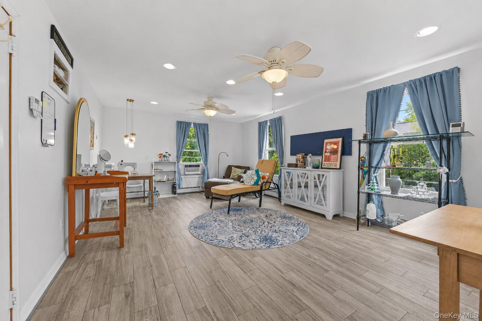 Single Family Beach 137th Street  Queens, NY 11694, MLS-1033528-16