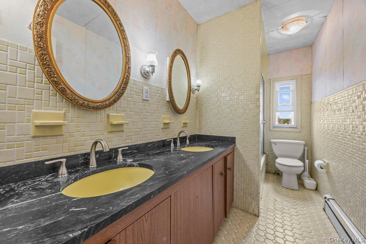 Single Family Beach 137th Street  Queens, NY 11694, MLS-1033528-26