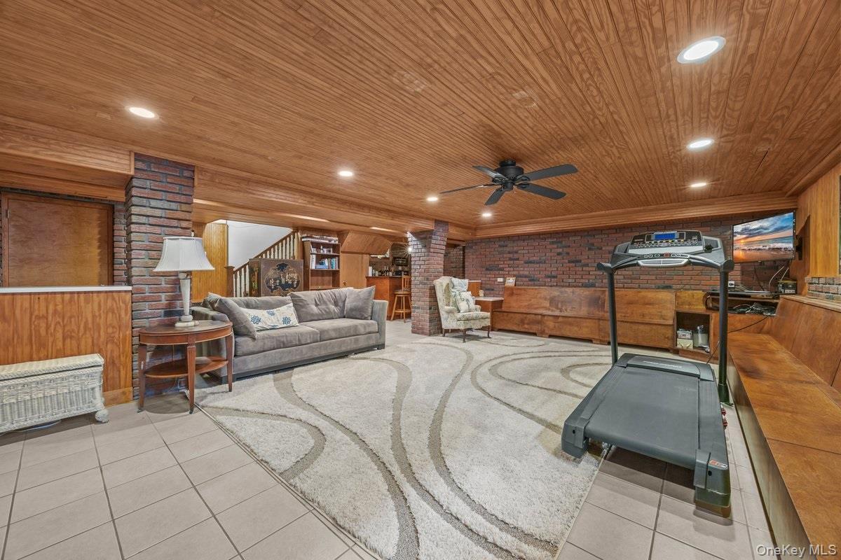 Single Family Beach 137th Street  Queens, NY 11694, MLS-1033528-33