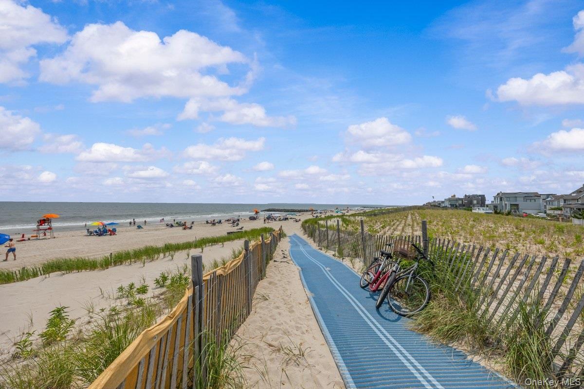 Single Family Beach 137th Street  Queens, NY 11694, MLS-1033528-43