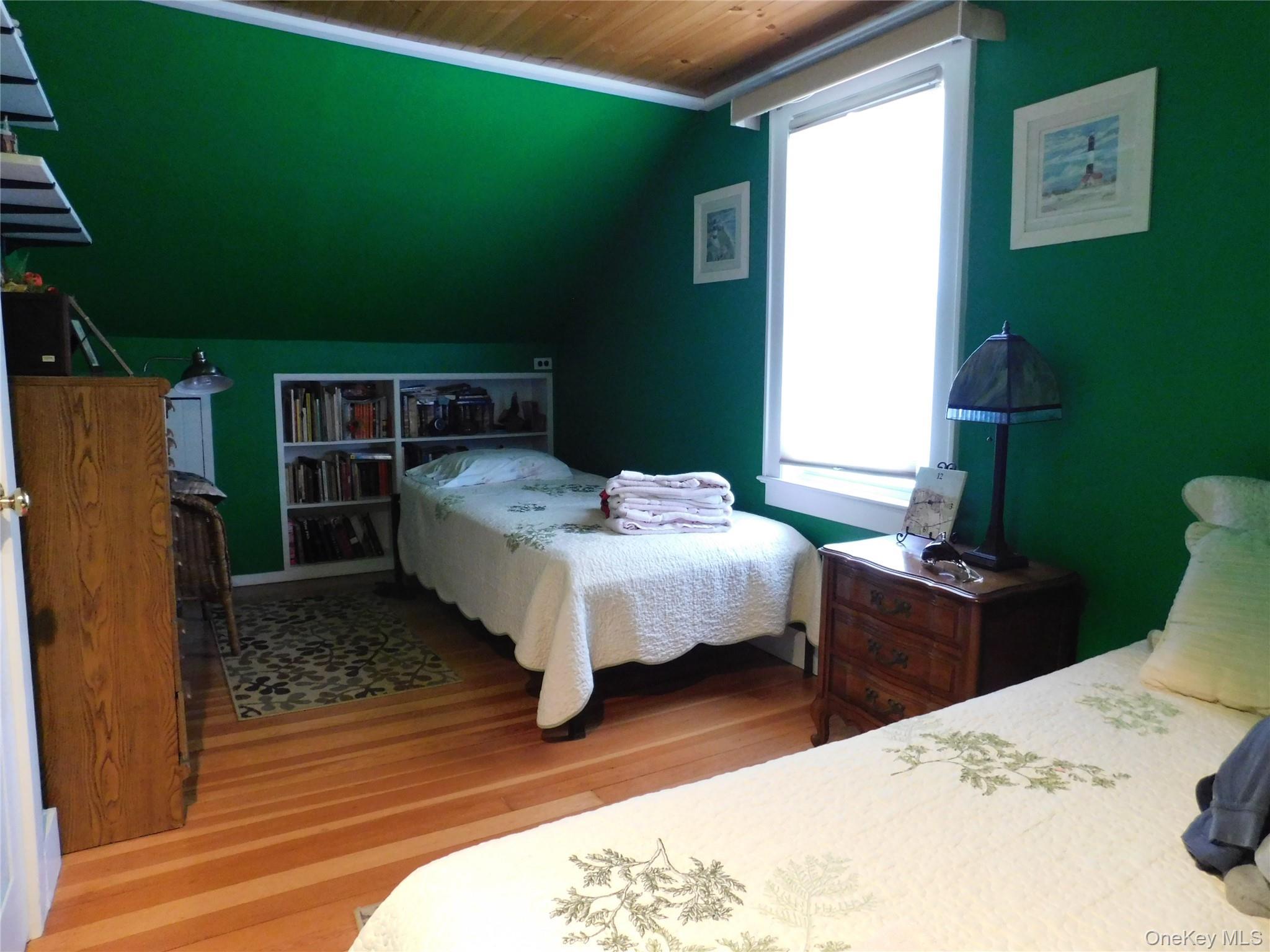Single Family Cedar Road Suffolk County, NY 11792, MLS-1033537-11