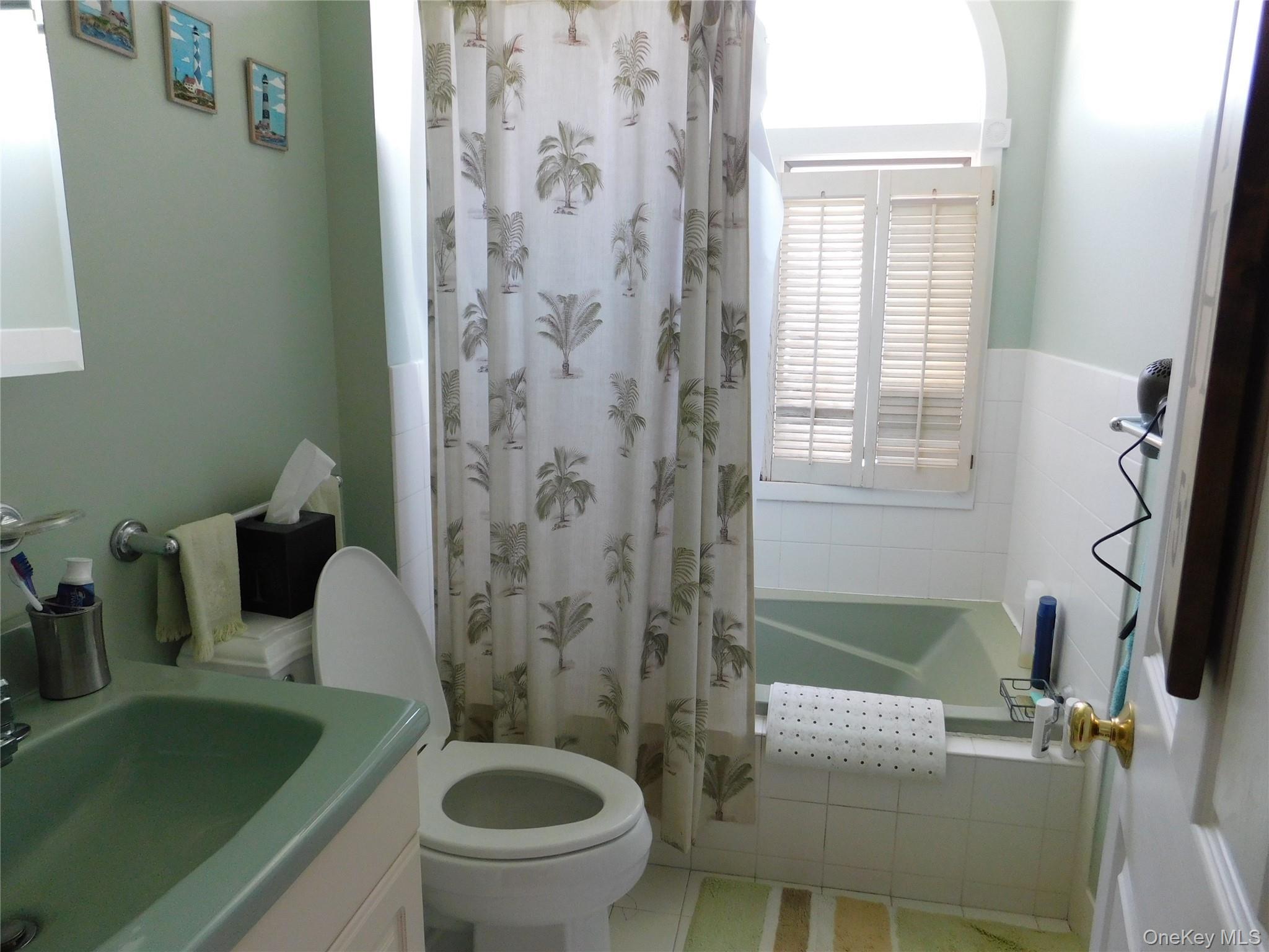 Single Family Cedar Road Suffolk County, NY 11792, MLS-1033537-9