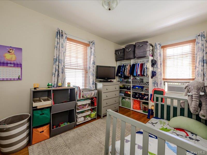 Single Family Edison Avenue Bronx, NY 10465, MLS-1033555-15