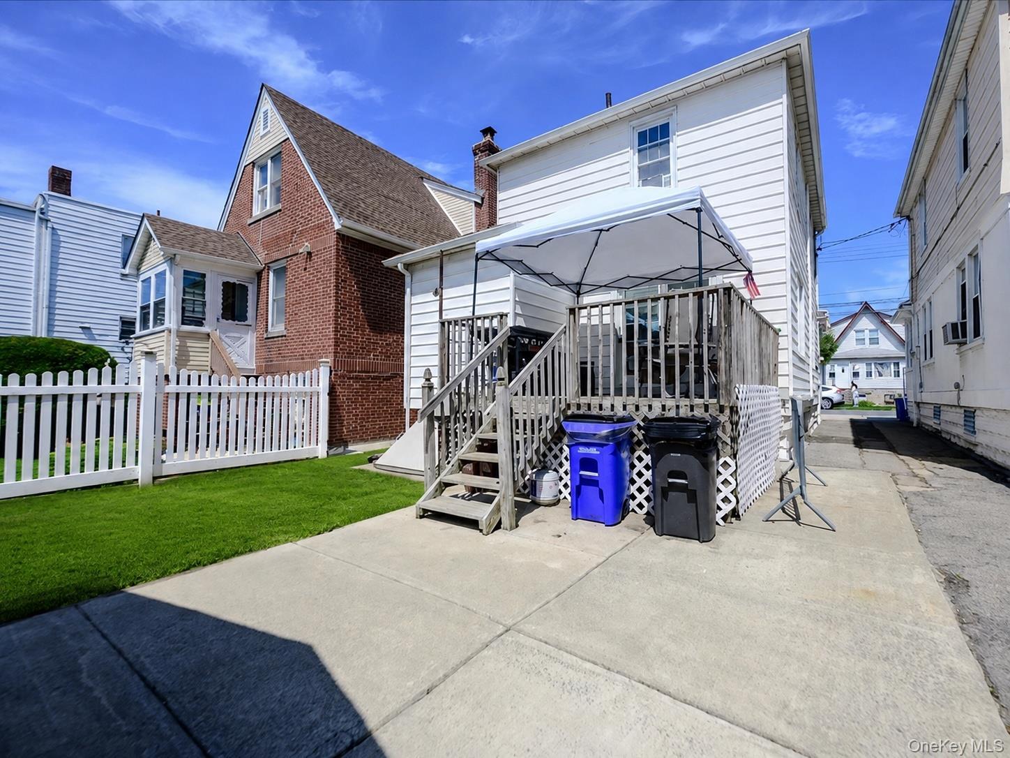 Single Family Edison Avenue  Bronx, NY 10465, MLS-1033555-25
