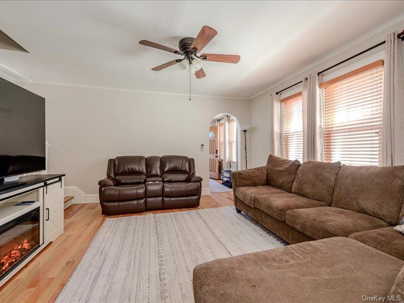 Single Family Edison Avenue Bronx, NY 10465, MLS-1033555-5