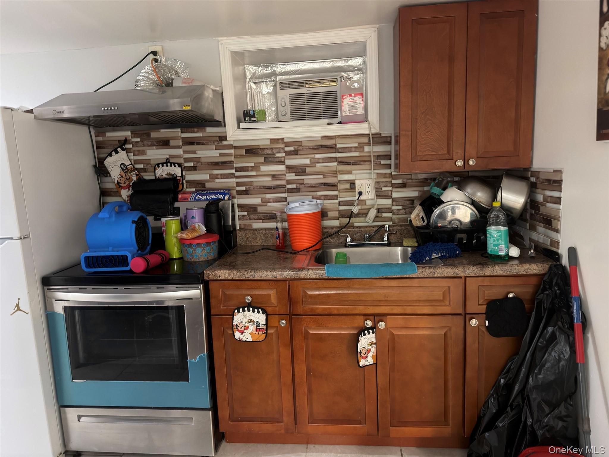 Single Family 89th Avenue Queens, NY 11421, MLS-1033561-11