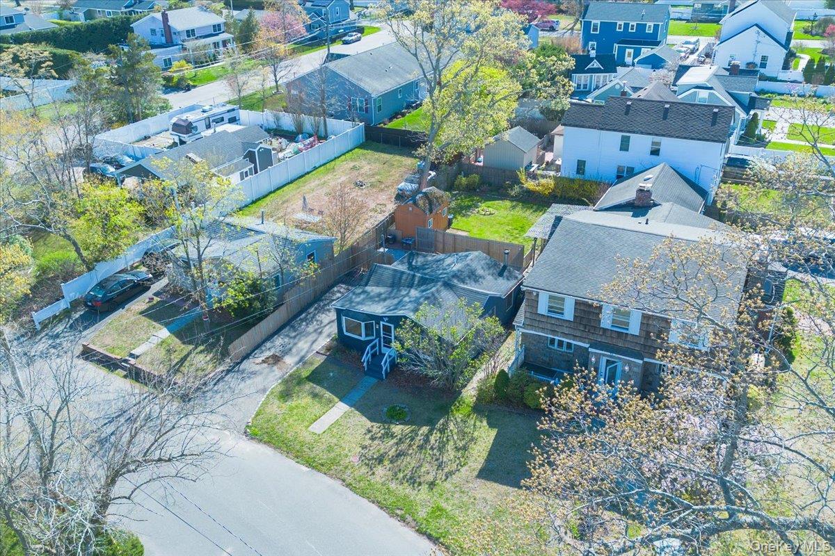 Single Family Lake Shore Drive  Suffolk County, NY 11772, MLS-1033570-12