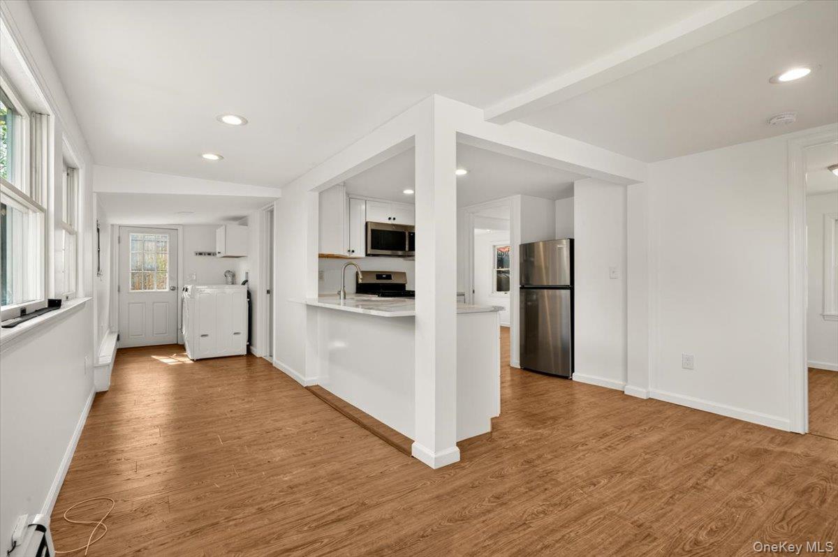 Single Family Lake Shore Drive Suffolk County, NY 11772, MLS-1033570-6