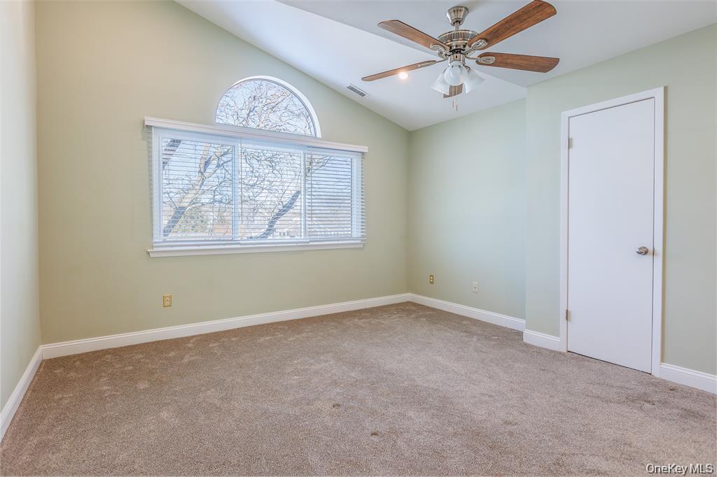 Single Family Birchwood Park Drive Suffolk County, NY 11953, MLS-1033609-22