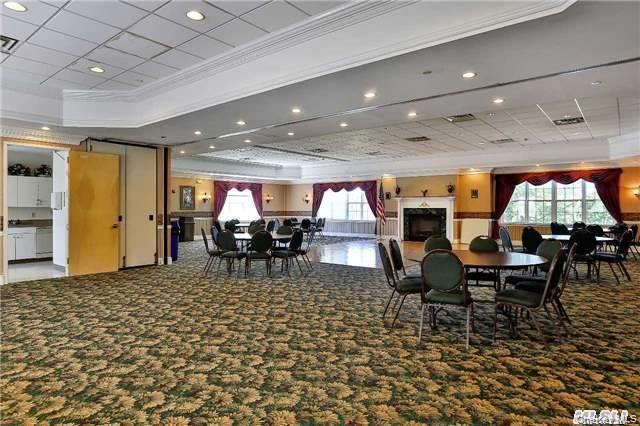 Single Family Birchwood Park Drive Suffolk County, NY 11953, MLS-1033609-25