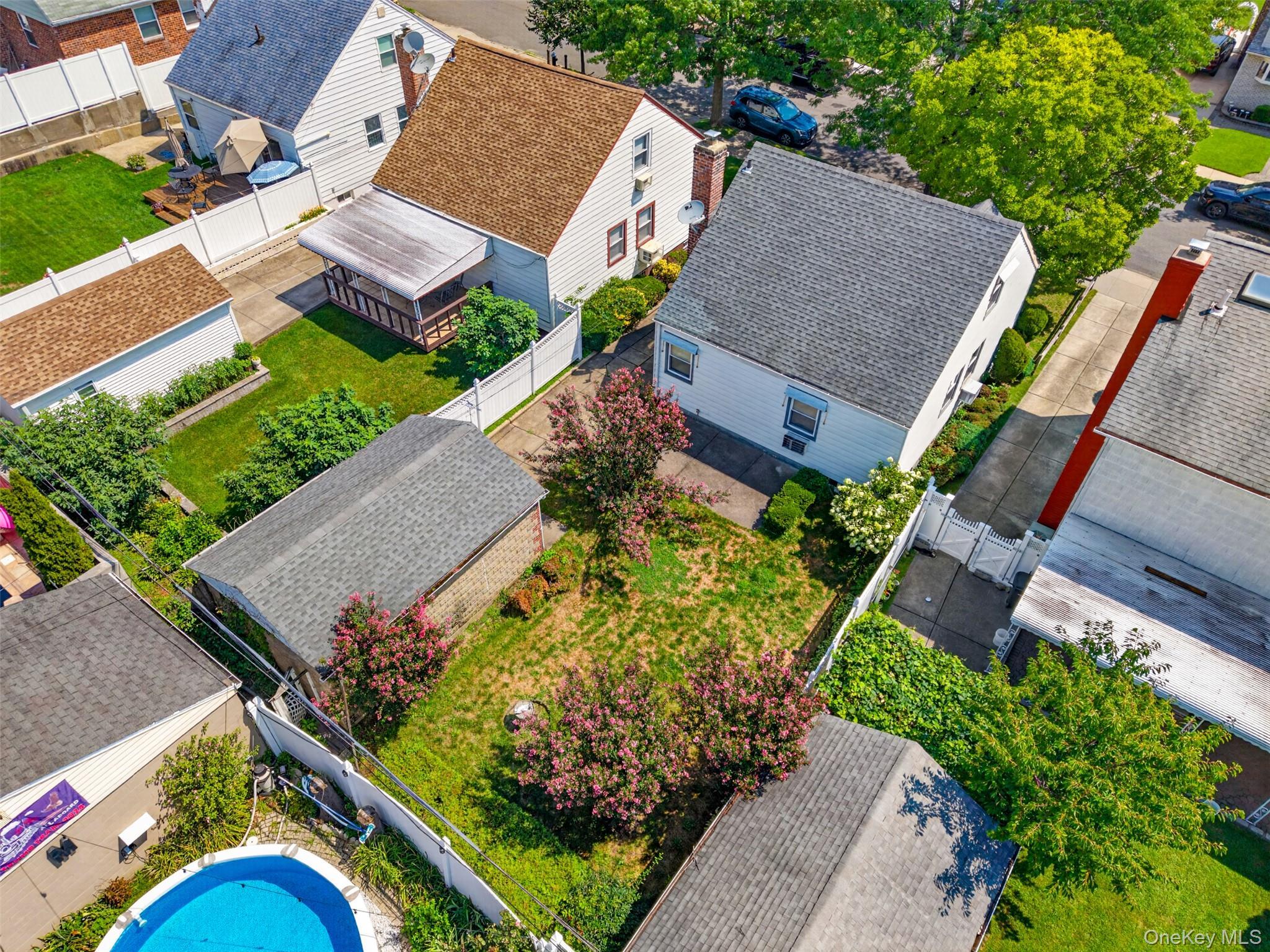 Single Family 141st Street  Queens, NY 11357, MLS-1033629-10