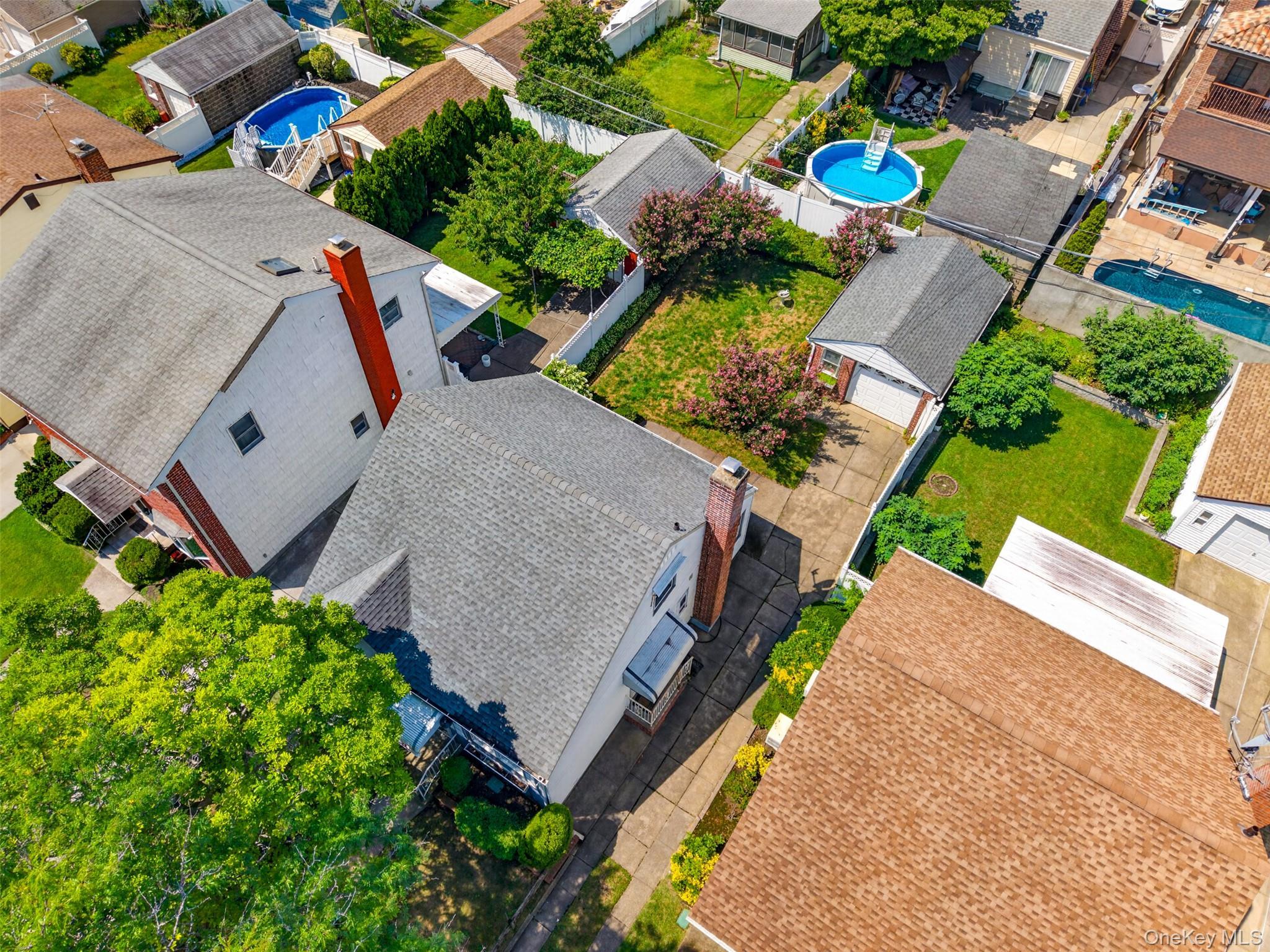 Single Family 141st Street  Queens, NY 11357, MLS-1033629-11