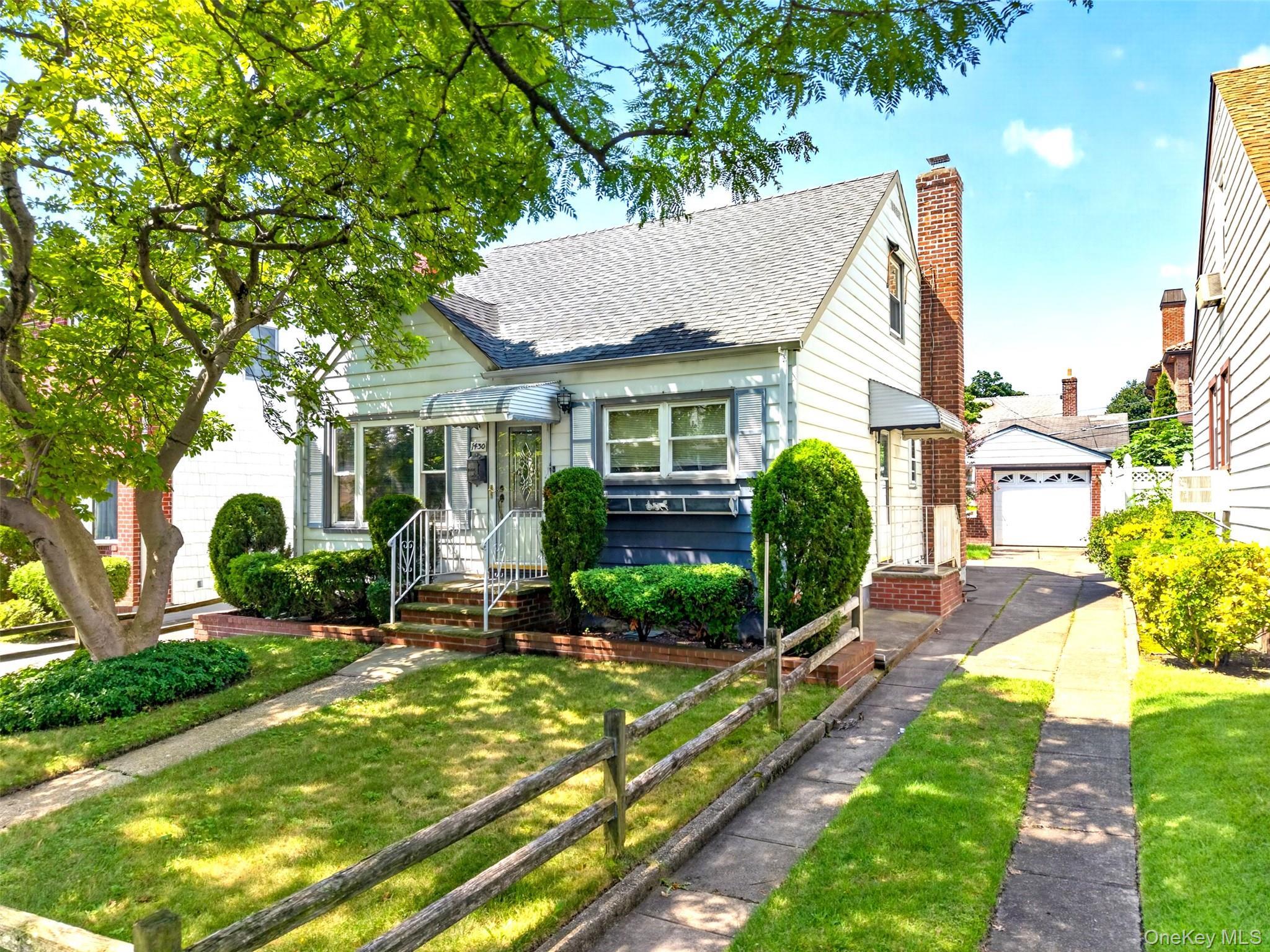 Single Family 141st Street  Queens, NY 11357, MLS-1033629-17