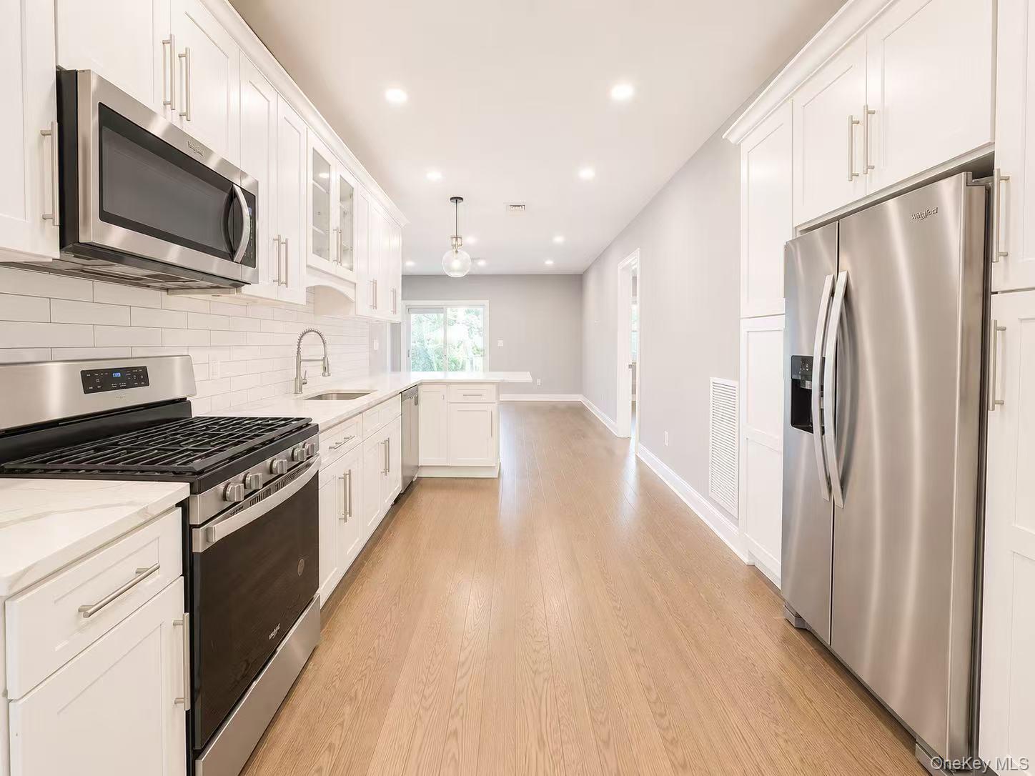 Single Family Jay Ave  Queens, NY 11378, MLS-1033647-2