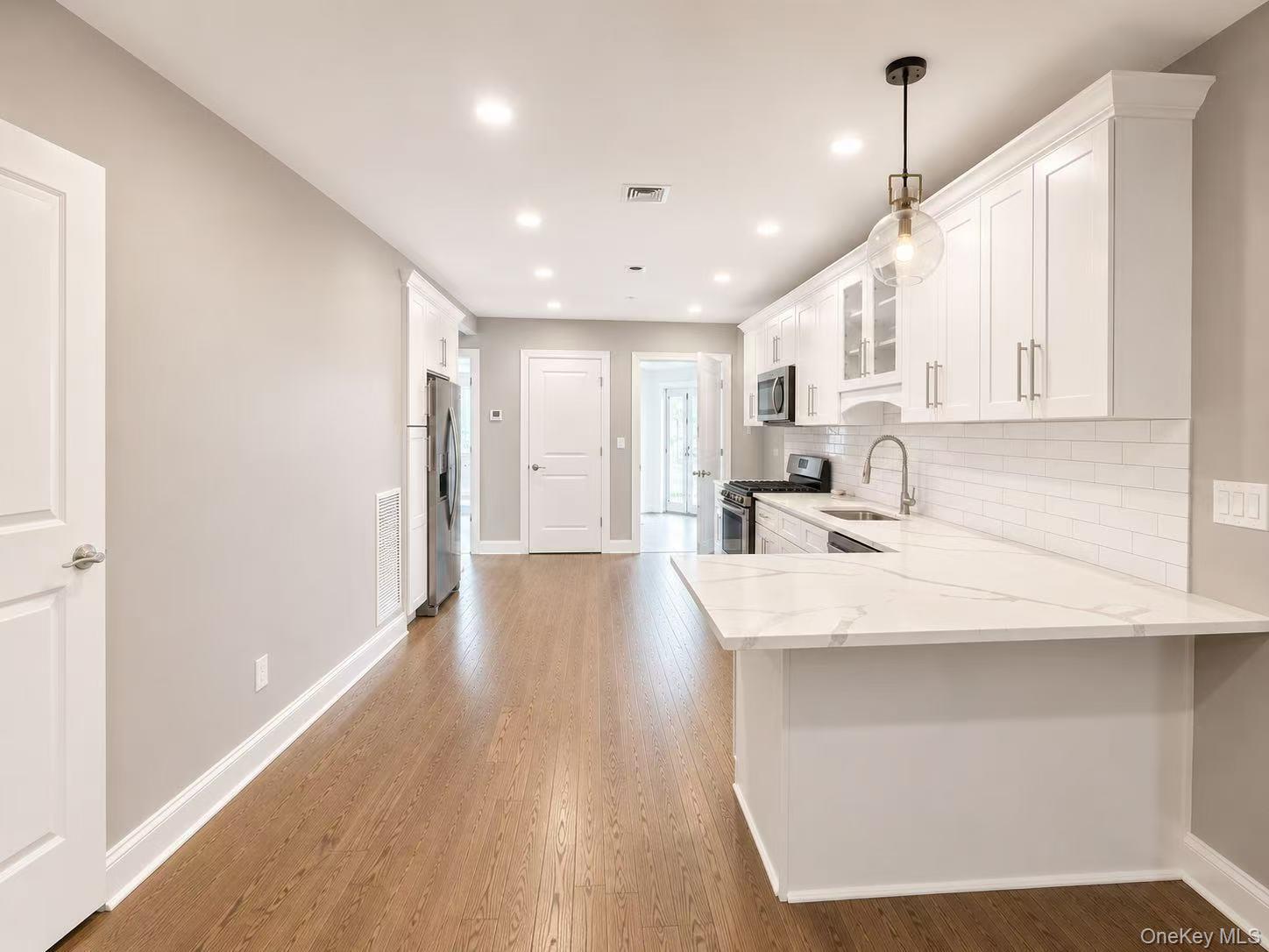 Single Family Jay Ave  Queens, NY 11378, MLS-1033647-8