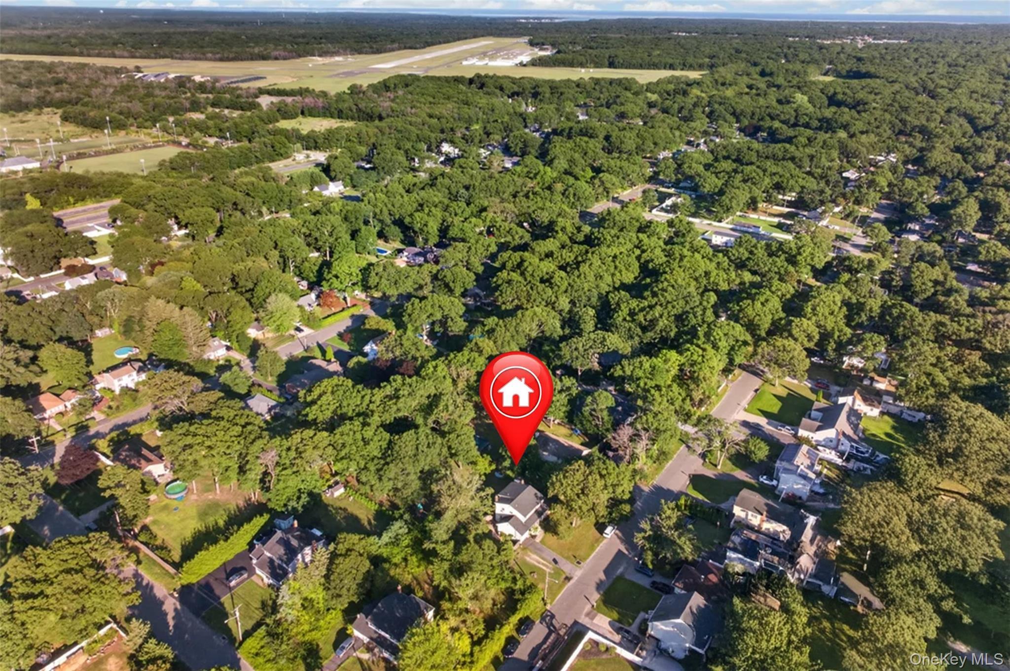 Single Family W End Avenue Suffolk County, NY 11967, MLS-1033653-21