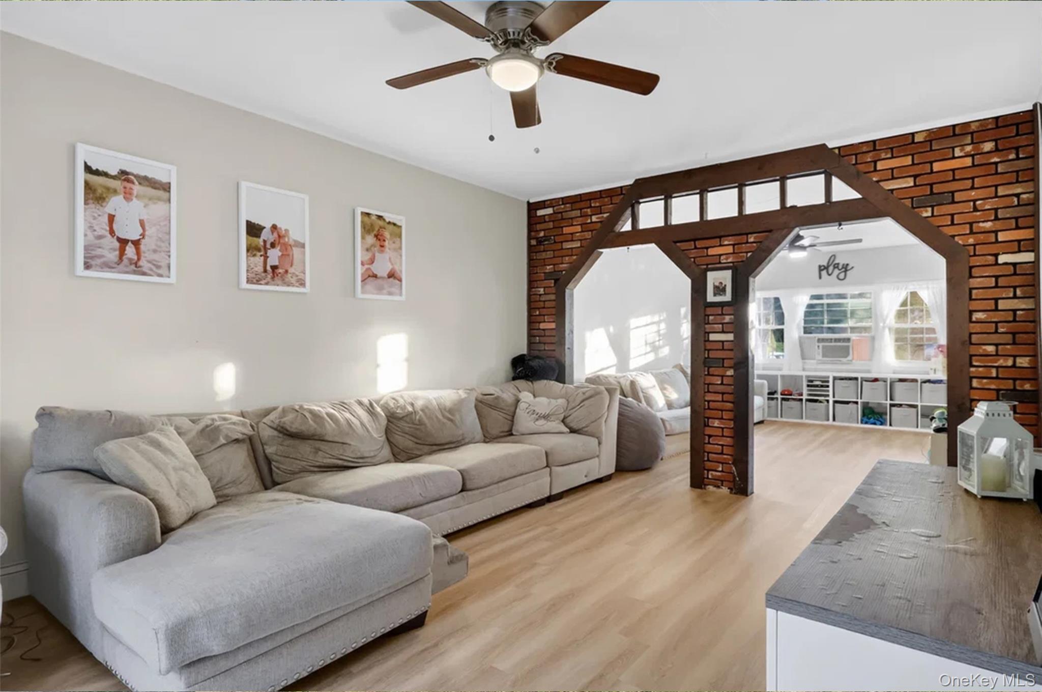 Single Family W End Avenue Suffolk County, NY 11967, MLS-1033653-8